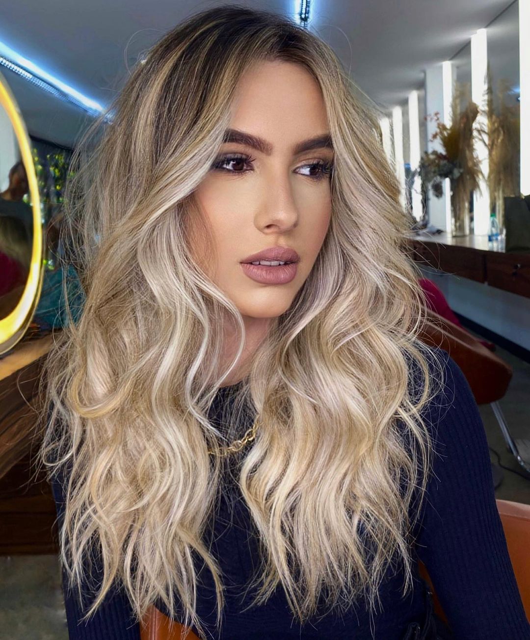 Long Creamy Blonde Waves